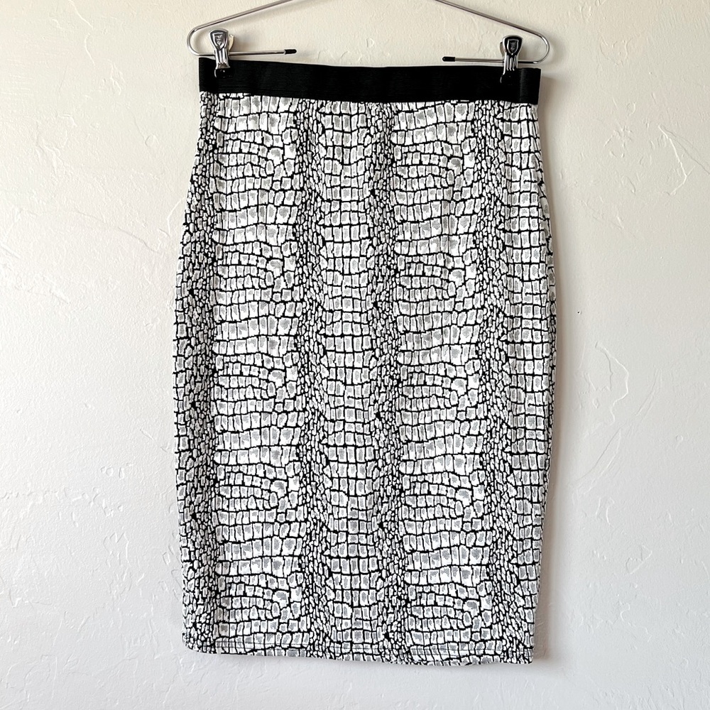 Pixley Black and White Pencil Skirt Size M